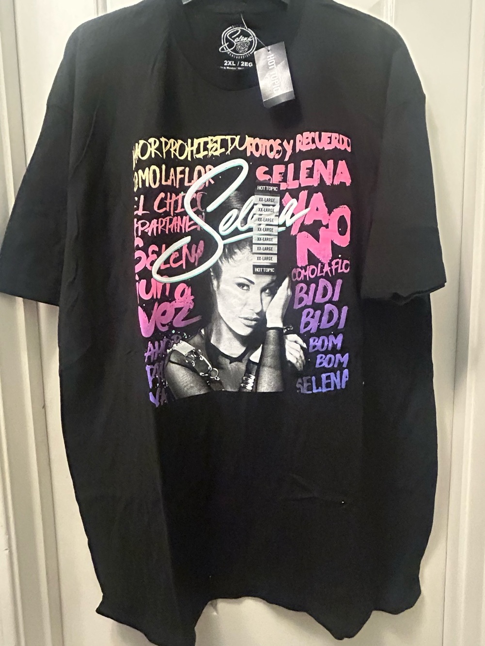 Selena Graphic Short Sleeve Tee - Black